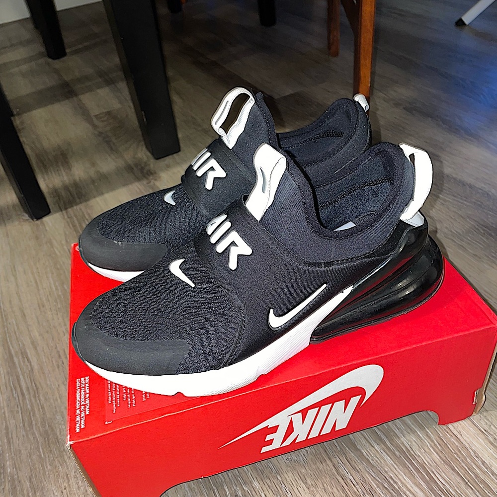 Nike Air Max 270 Extreme Big Kids’ Shoes 5.5 / Women’s 7